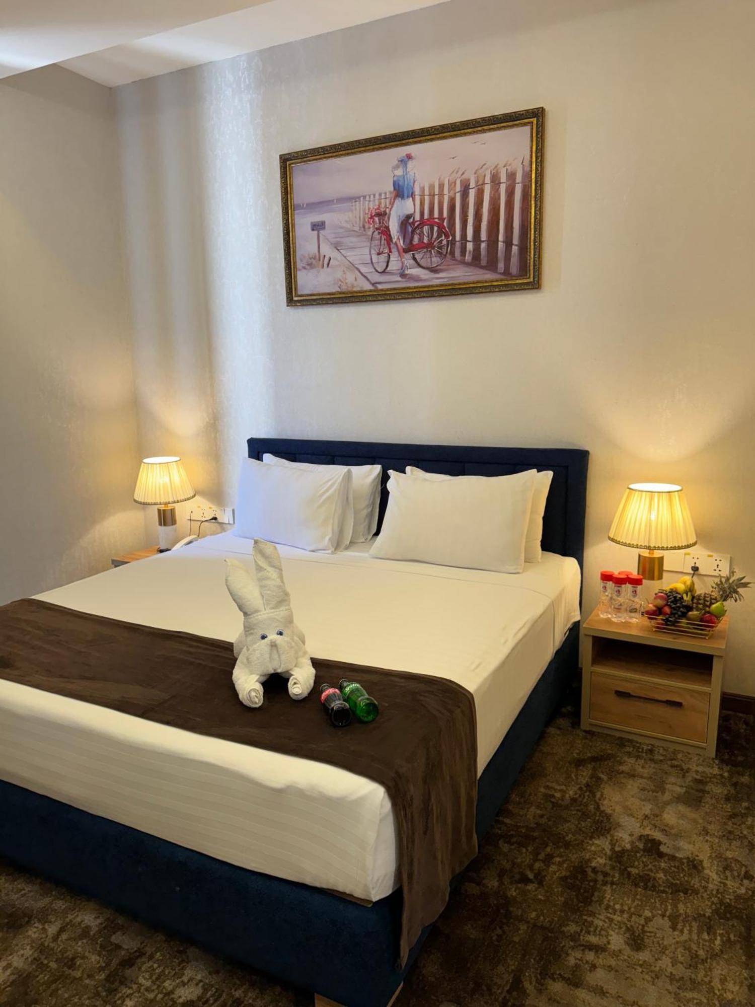 Garnet Mir Hotel ทาชเคนต์ ภายนอก รูปภาพ