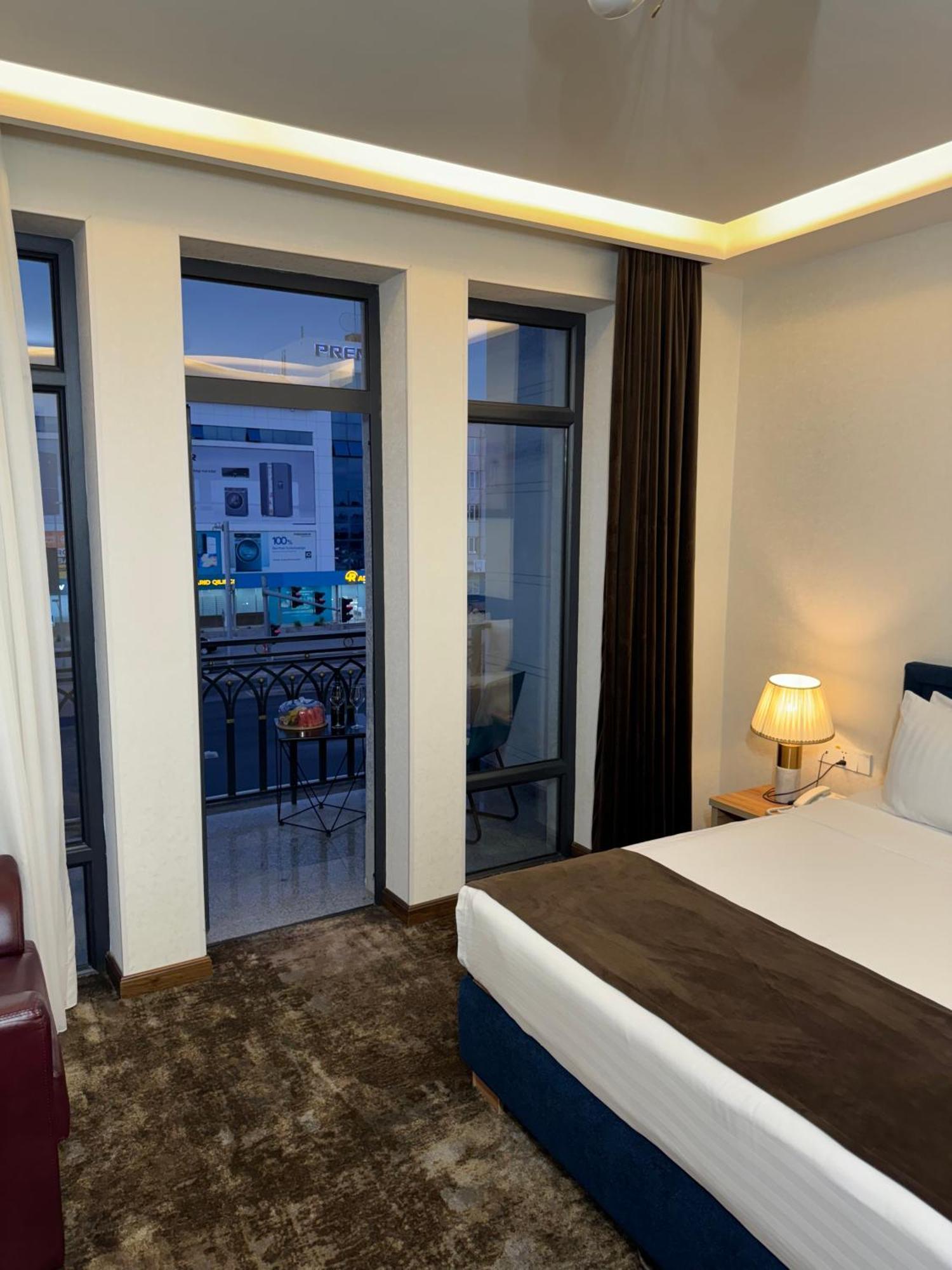 Garnet Mir Hotel ทาชเคนต์ ภายนอก รูปภาพ