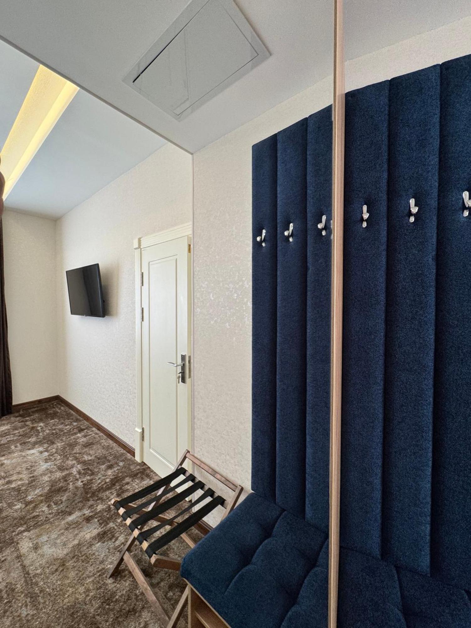 Garnet Mir Hotel ทาชเคนต์ ภายนอก รูปภาพ
