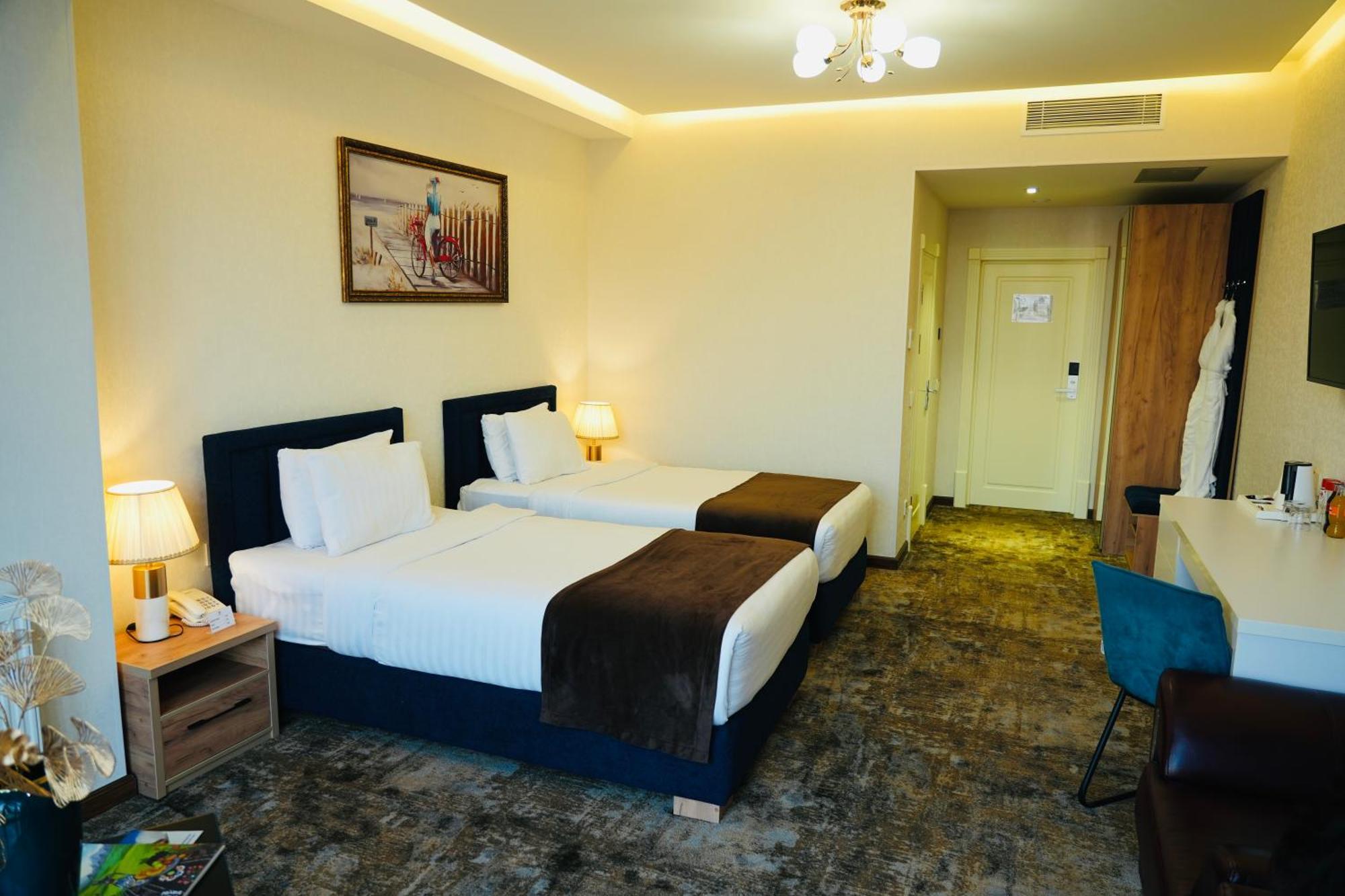 Garnet Mir Hotel ทาชเคนต์ ภายนอก รูปภาพ