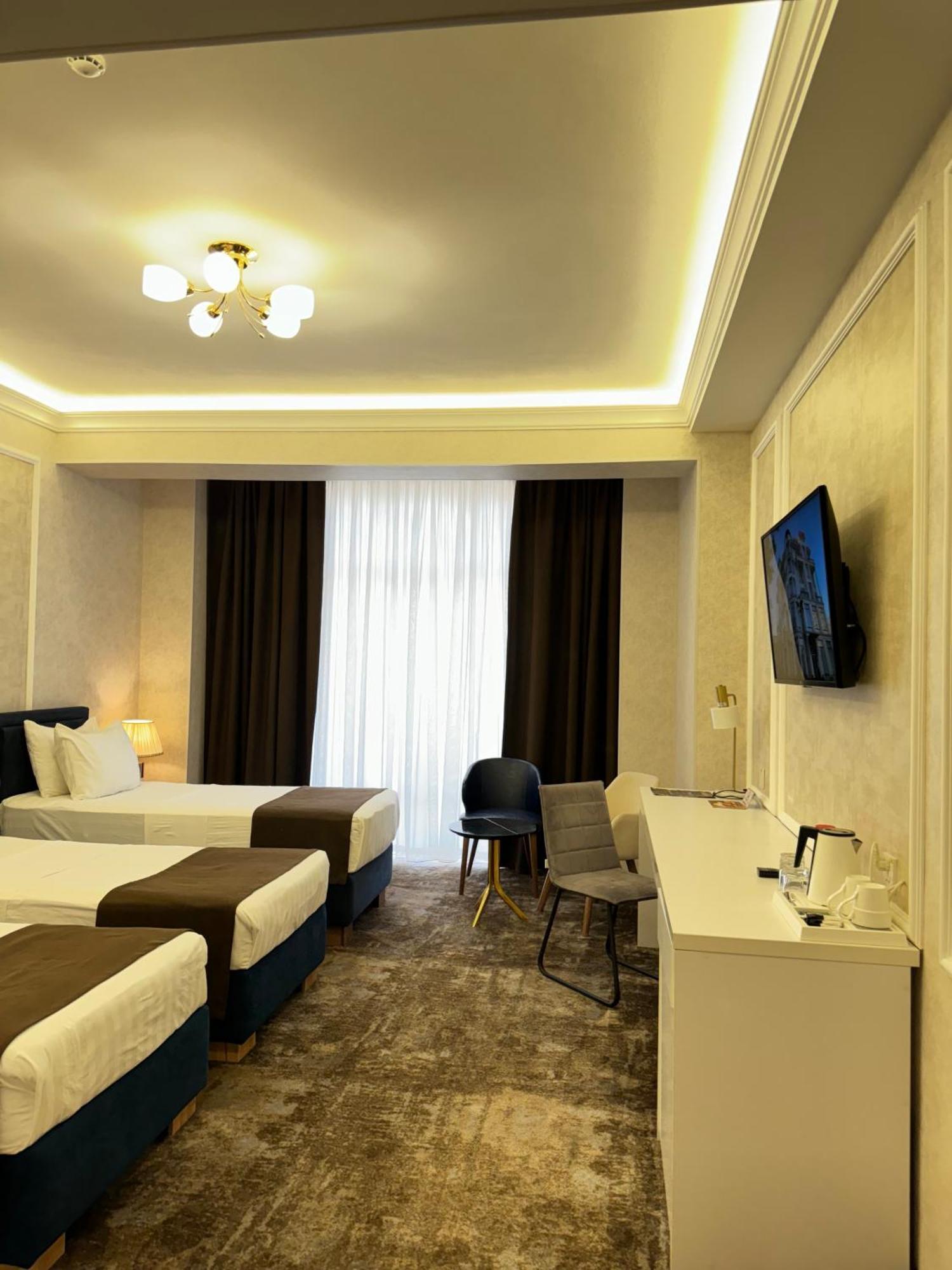 Garnet Mir Hotel ทาชเคนต์ ภายนอก รูปภาพ